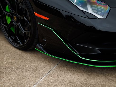 Used 2021 Lamborghini Aventador SVJ image 38