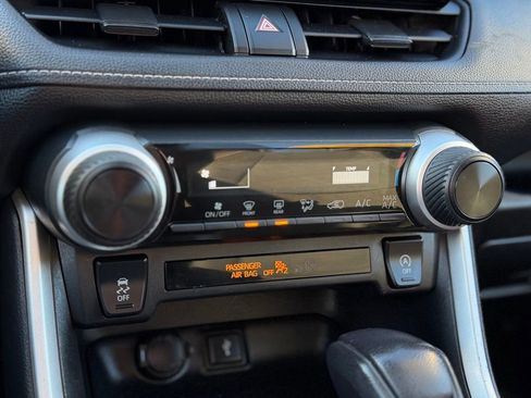 Used 2024 Toyota RAV4 LE image 9