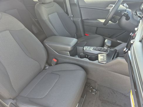 New 2026 Kia Sportage LX AWD/4WD image 15