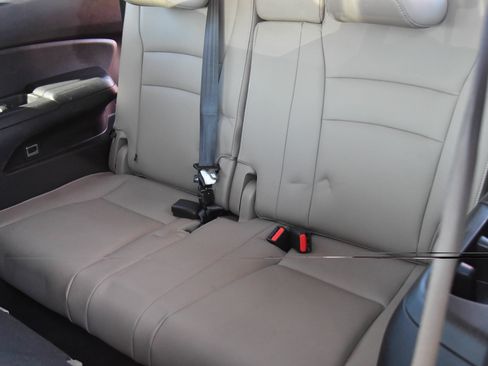 Used 2019 Honda Pilot EX-L image 43