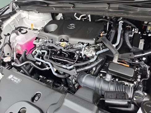 Certified 2025 Toyota Sienna XSE image 29