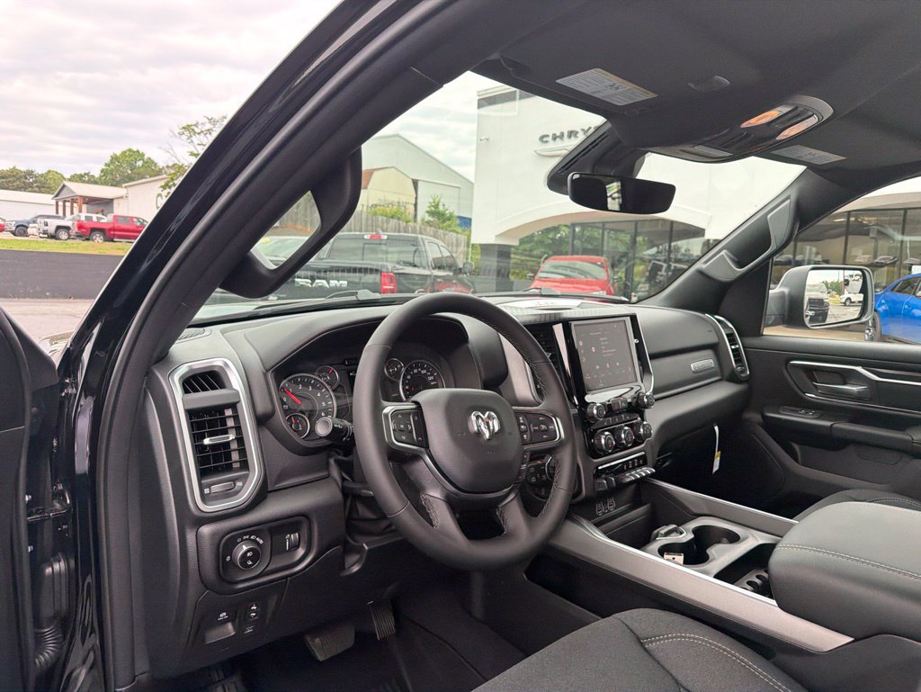 New 2026 RAM 1500 Big Horn w/ Night Edition AWD/4WD image 34