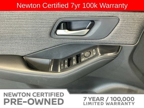 Used 2023 Nissan Rogue SV FWD image 34