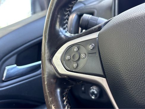 Used 2022 Chevrolet Colorado LT w/ Fleet Safety Package RWD image 12