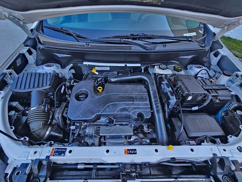 Used 2024 Chevrolet Equinox LT image 31