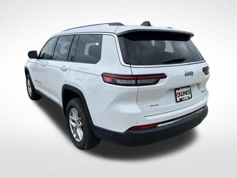Used 2023 Jeep Grand Cherokee L Laredo AWD/4WD image 7