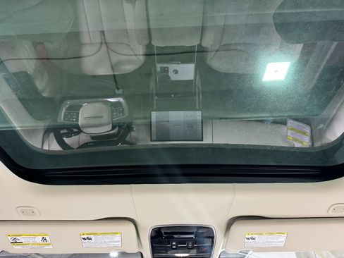 New 2026 Land Rover Range Rover Autobiography image 12