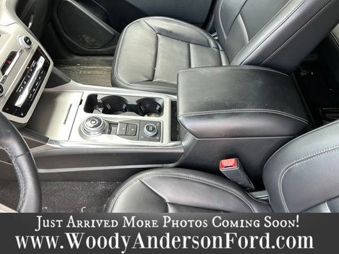 Used 2023 Ford Explorer XLT w/ Equipment Group 202A AWD/4WD image 15