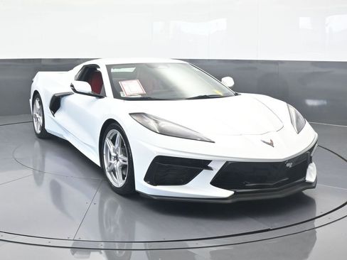 Used 2024 Chevrolet Corvette Stingray Convertible w/ 1LT image 9