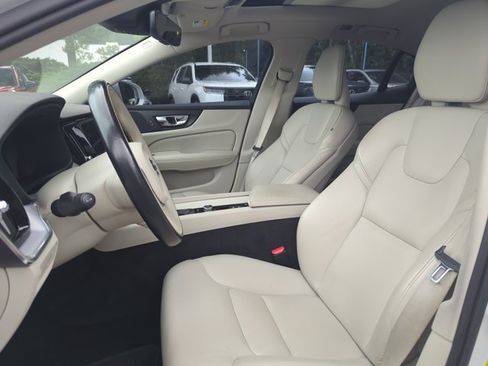 Used 2019 Volvo S60 T6 Momentum w/ Premium Package AWD/4WD image 20