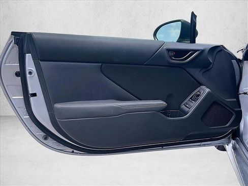 Used 2023 Toyota GR86 RWD image 18
