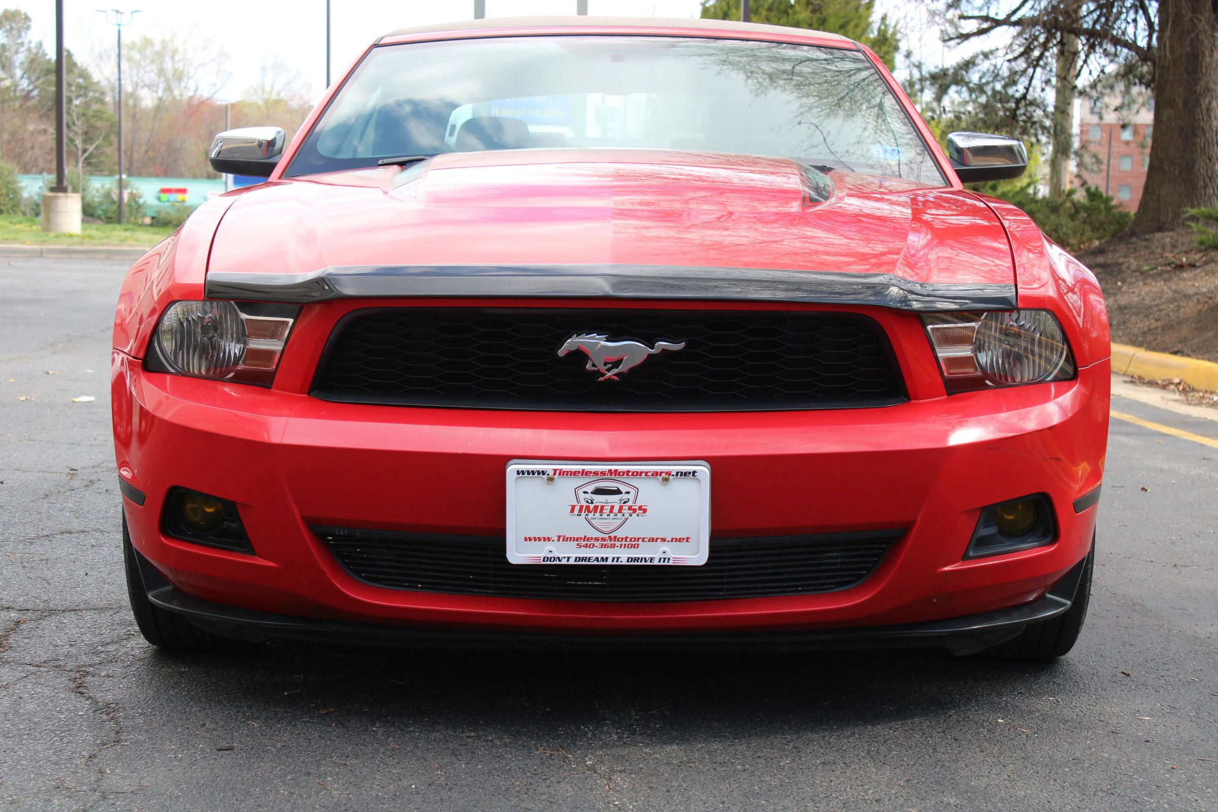 Used 2010 Ford Mustang Convertible RWD image 27