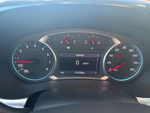 Certified 2020 Chevrolet Traverse LT w/ Driver Confidence II Package image 13