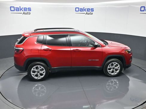 Used 2025 Jeep Compass Latitude w/ Sun & Sound Group image 56