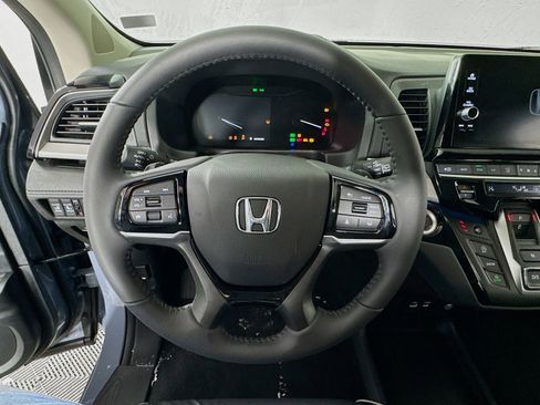 Certified 2026 Honda Odyssey Touring image 13