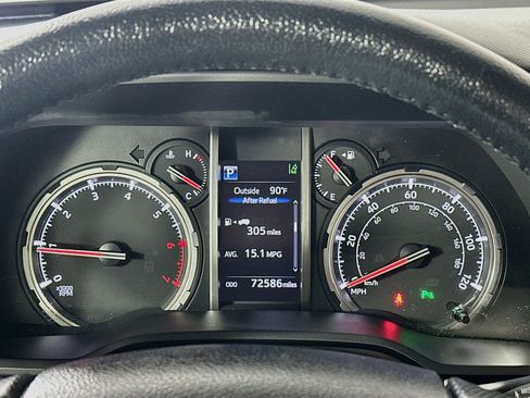Used 2023 Toyota 4Runner Limited AWD/4WD image 12