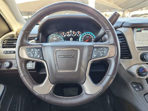 Used 2018 GMC Yukon Denali w/ Denali Ultimate Package image 19