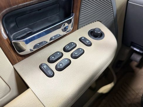 Used 2004 Ford F150 Lariat image 24