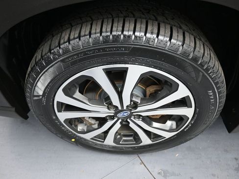 Used 2021 Subaru Forester Limited image 14