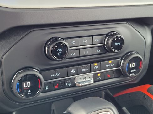 Used 2025 Ford Bronco Stroppe Edition AWD/4WD image 21