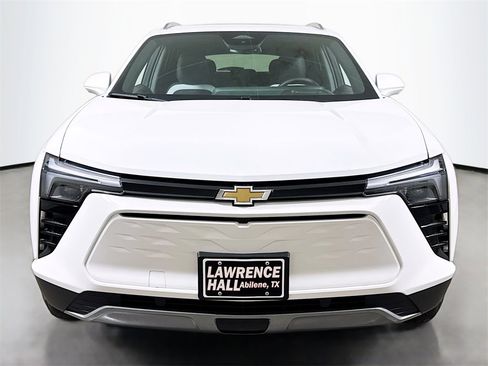 New 2026 Chevrolet Blazer EV LT image 2