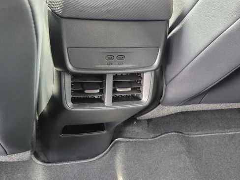 New 2026 Chevrolet Equinox LT w/ Convenience Package II FWD image 13