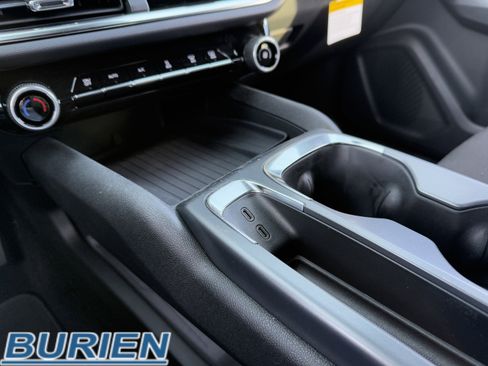 New 2026 Chevrolet Equinox EV LT image 16