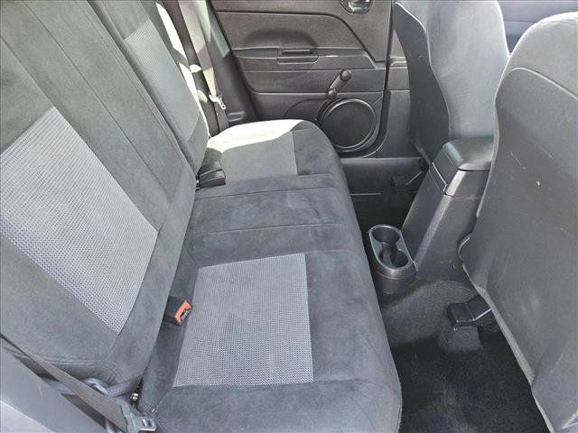 Used 2017 Jeep Patriot Sport FWD image 19