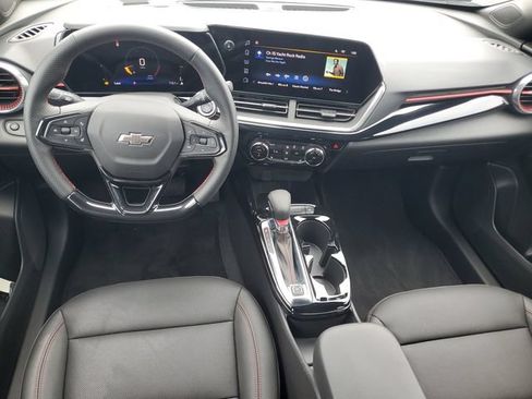 Certified 2024 Chevrolet Trax RS w/ Driver Confidence Package FWD image 11