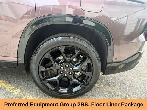 Used 2025 Chevrolet Traverse RS w/ LPO, Floor Liner Package AWD/4WD image 29