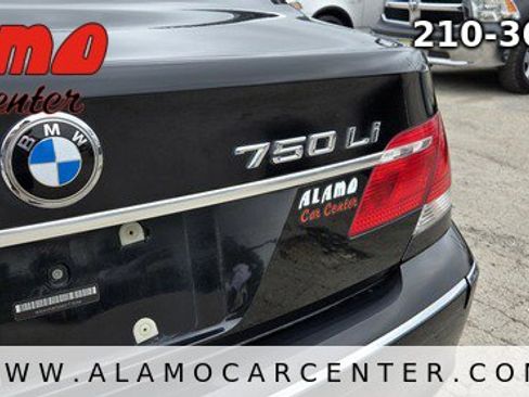 Used 2008 BMW 750Li w/ Luxury Seating Pkg RWD image 12