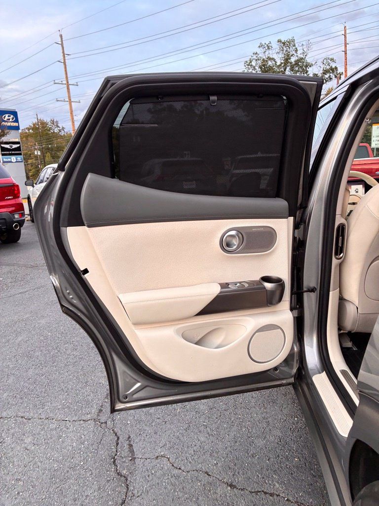 Used 2024 Genesis GV60 Advanced AWD/4WD image 30