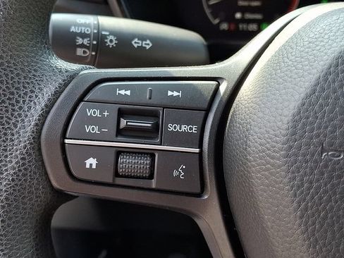 Used 2023 Honda CR-V EX image 18