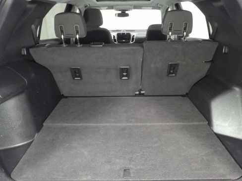 Used 2018 Chevrolet Equinox LT w/ Sun & Infotainment Package FWD image 6