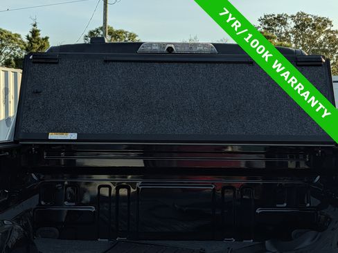 Used 2025 Ford F150 Raptor image 19