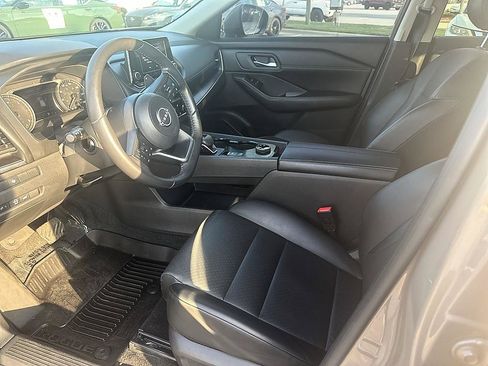 Certified 2024 Nissan Rogue SV w/ SV Premium Package AWD/4WD image 13