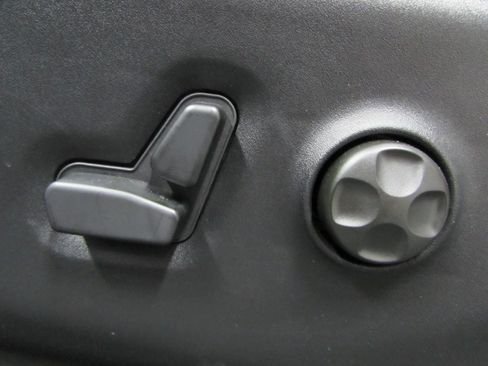 New 2027 Chrysler Pacifica Select FWD image 22