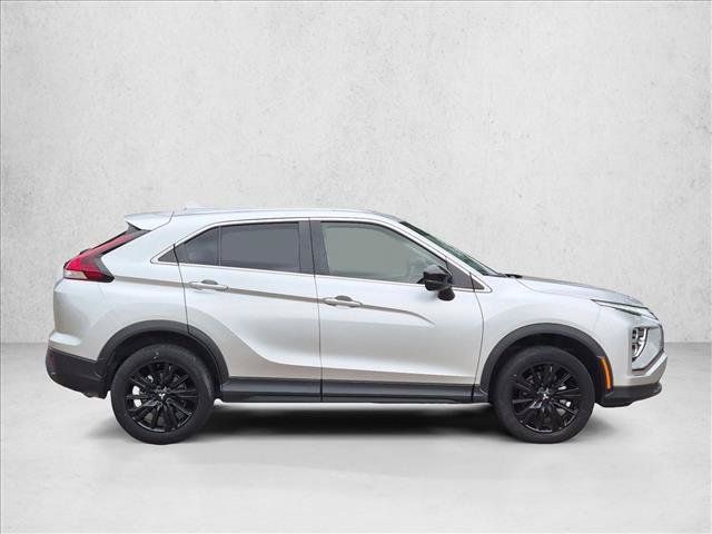 Used 2023 Mitsubishi Eclipse Cross LE AWD/4WD image 3