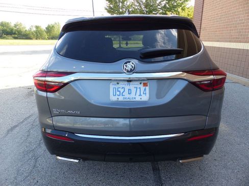 Used 2021 Buick Enclave Essence w/ Sound and Sites Package AWD/4WD image 8