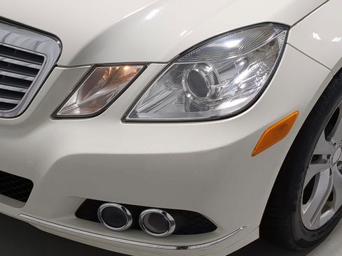 Used 2011 Mercedes-Benz E 350 4MATIC Sedan image 21