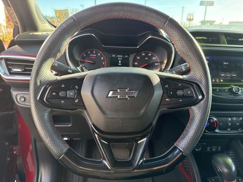 Used 2022 Chevrolet TrailBlazer RS image 16