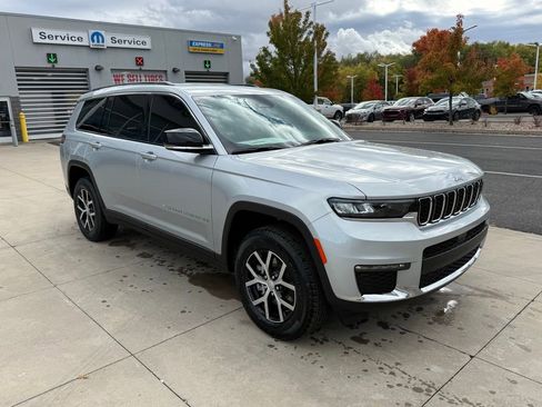 New 2025 Jeep Grand Cherokee L Limited w/ Trailer Tow Package image 6