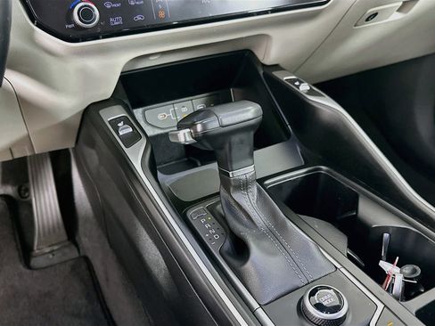 Used 2024 Kia Sorento S w/ Panoramic Sunroof Package FWD image 25
