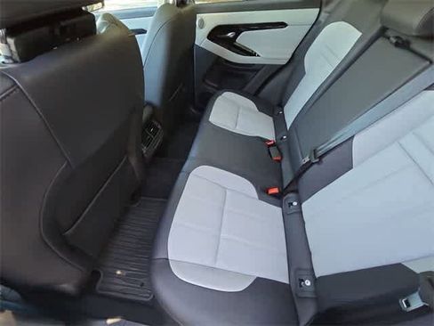 Used 2025 Land Rover Range Rover Evoque Dynamic SE image 17