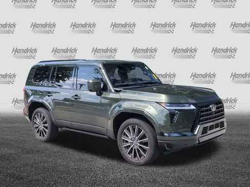 Used 2026 Lexus GX 550 w/ Accessory Package (2T) AWD/4WD image 2