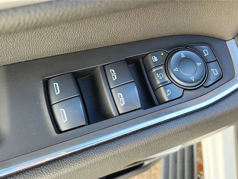 Used 2024 Chevrolet Silverado 2500 High Country w/ High Country Premium Package image 27