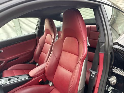 Certified 2019 Porsche 911 Turbo AWD/4WD image 23