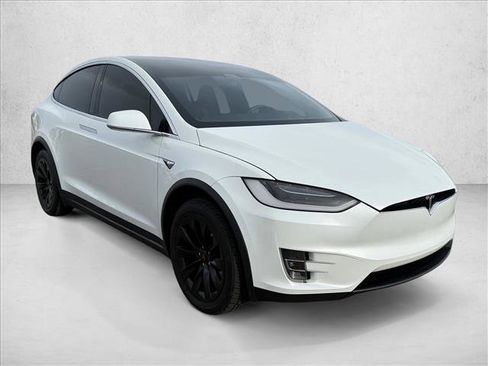 Used 2019 Tesla Model X Long Range image 3