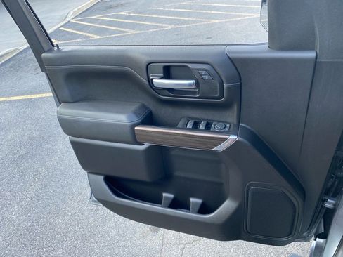 Used 2022 Chevrolet Silverado 1500 LT Trail Boss image 22