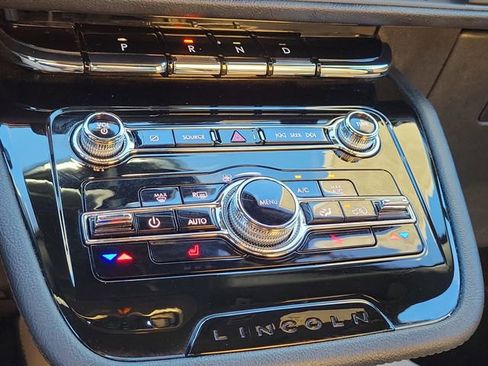 Certified 2022 Lincoln Corsair Reserve FWD image 27